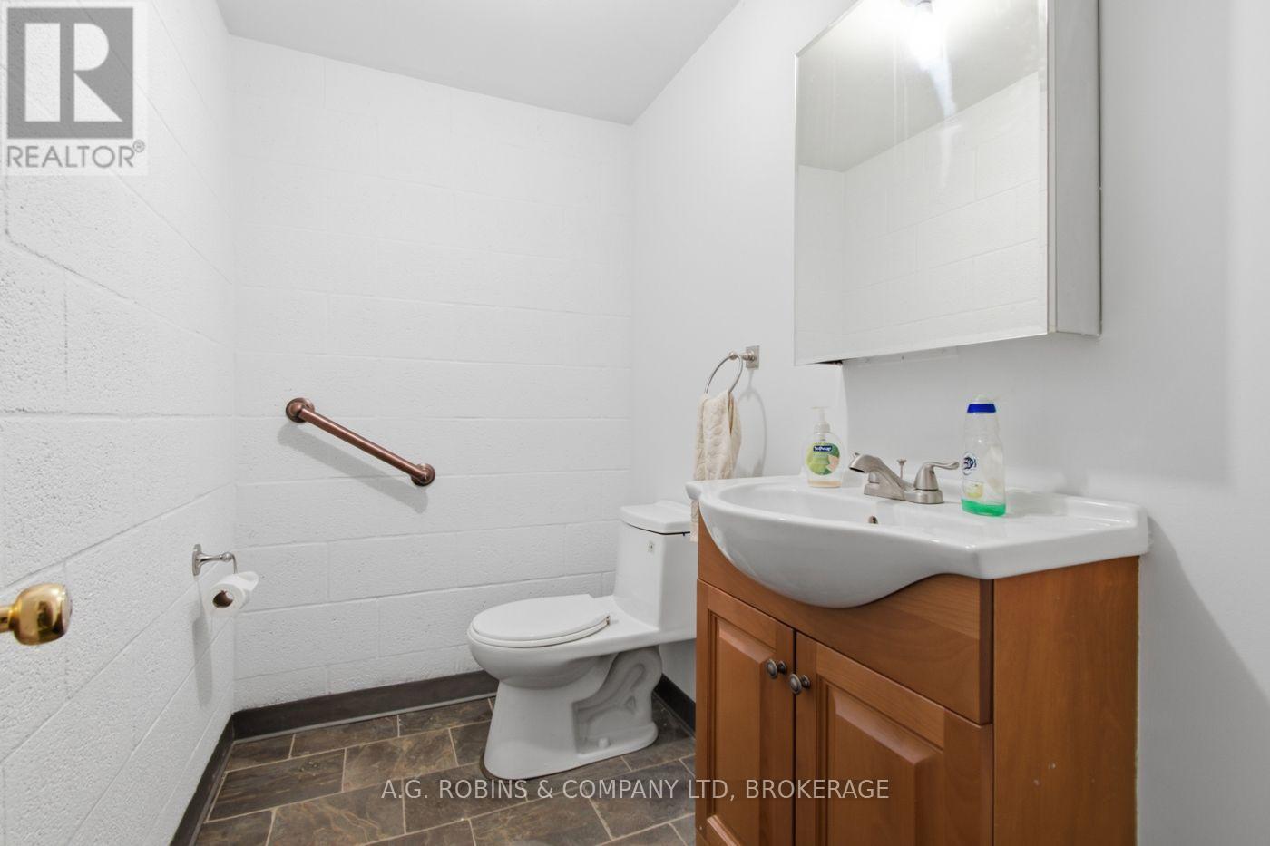 140 Classic Avenue, Welland, Ontario  L3B 1P7 - Photo 37 - X13582502