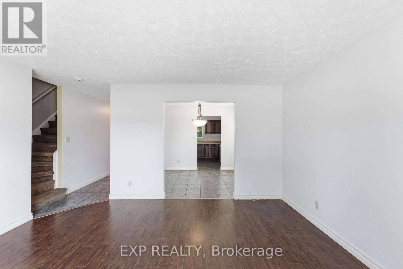 7226 Alex Avenue, Niagara Falls, Ontario  L2G 7K4 - Photo 8 - X13582700