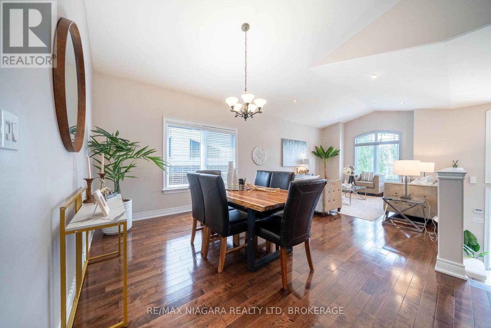 9148 Hendershot Boulevard, Niagara Falls, Ontario  L2H 0E3 - Photo 10 - X13583332
