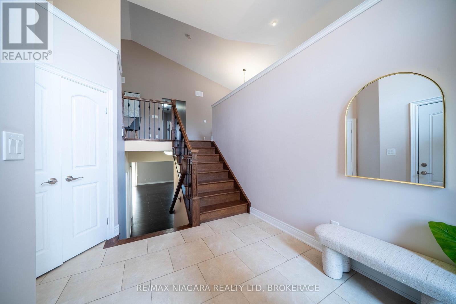 9148 Hendershot Boulevard, Niagara Falls, Ontario  L2H 0E3 - Photo 6 - X13583332