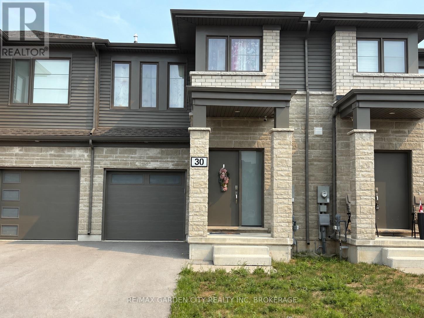 LOWER - 30 WEST CREEK COURT, Welland, Ontario