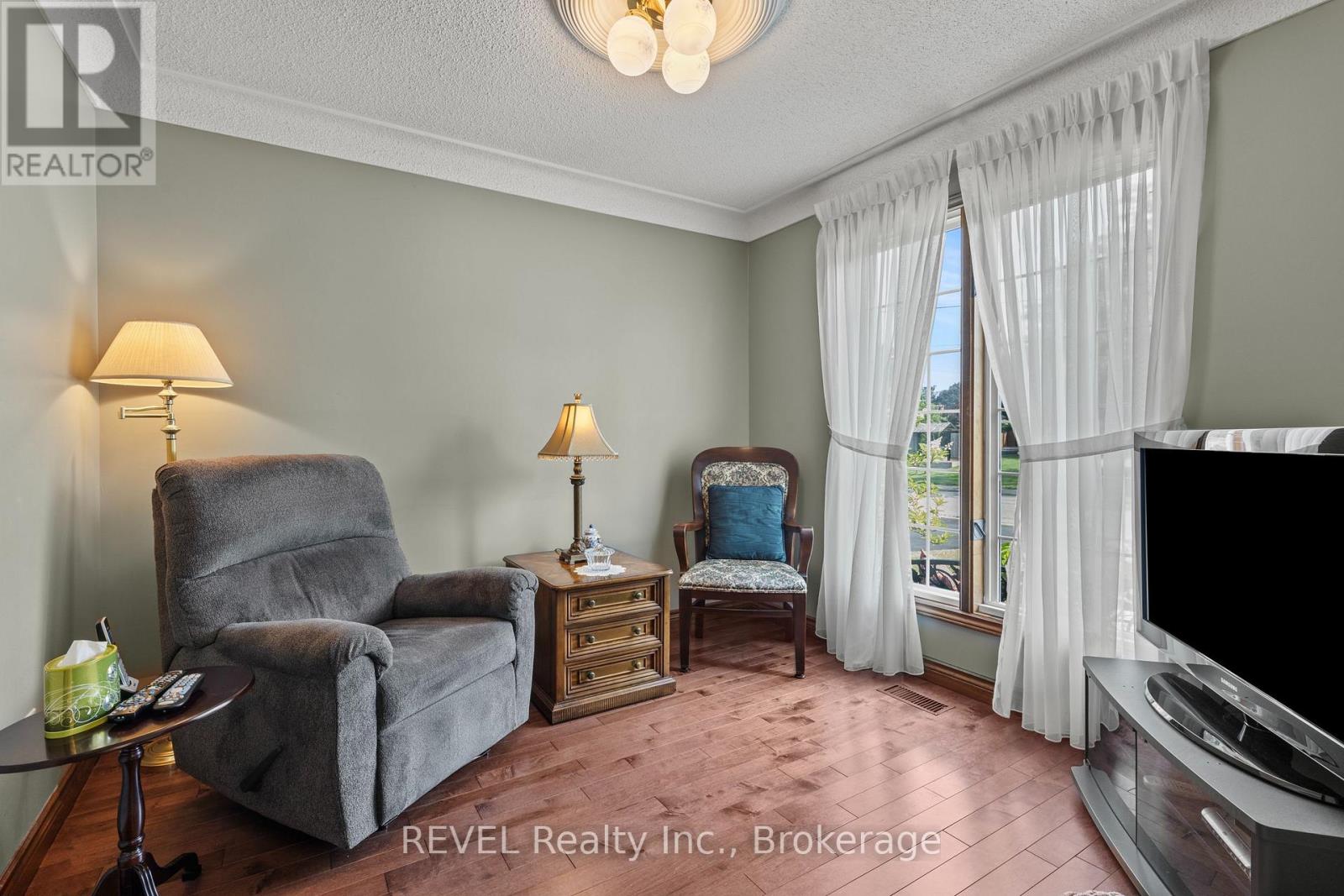 7190 Waterloo Drive, Niagara Falls, Ontario  L2J 1E2 - Photo 11 - X13583938
