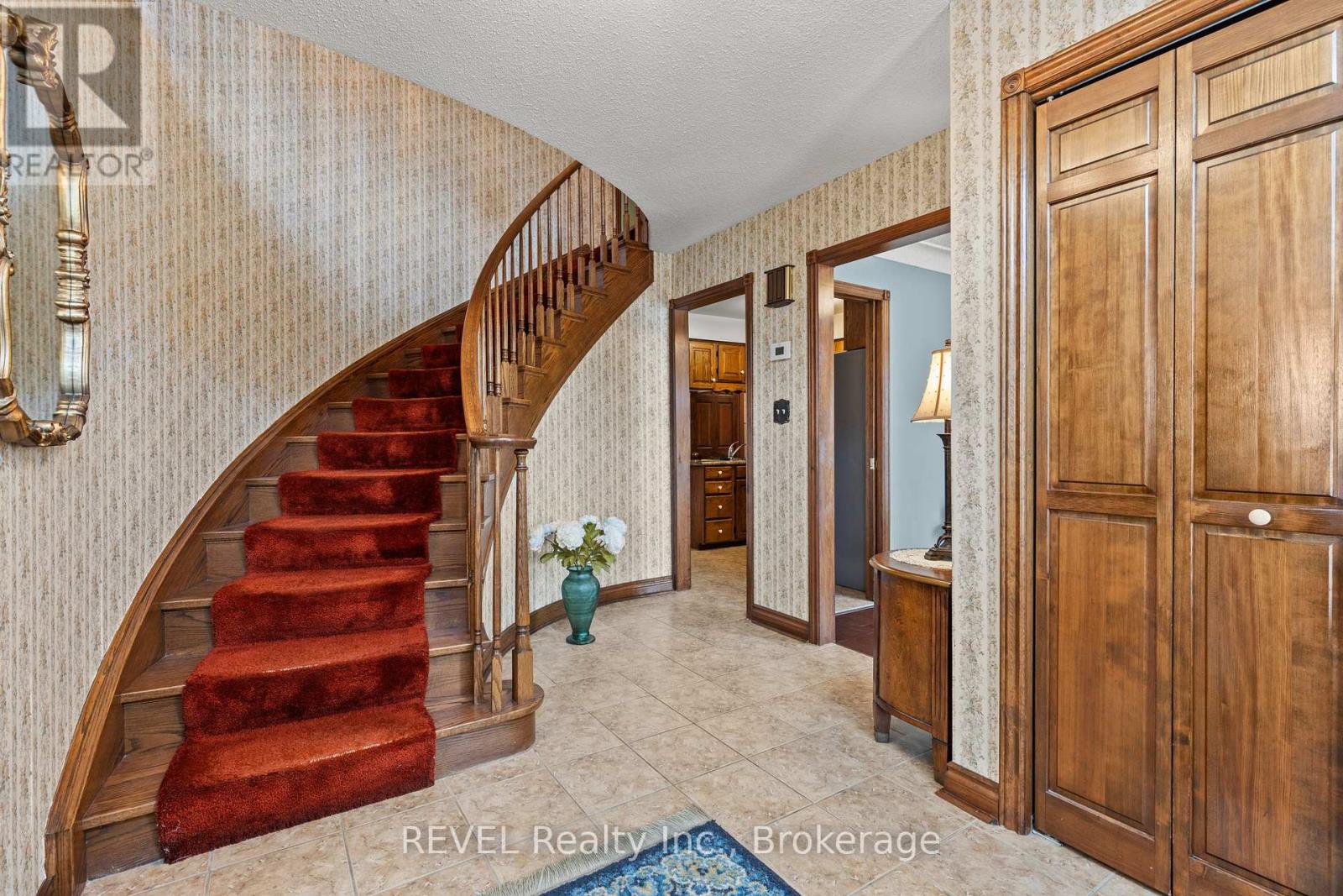7190 Waterloo Drive, Niagara Falls, Ontario  L2J 1E2 - Photo 7 - X13583938