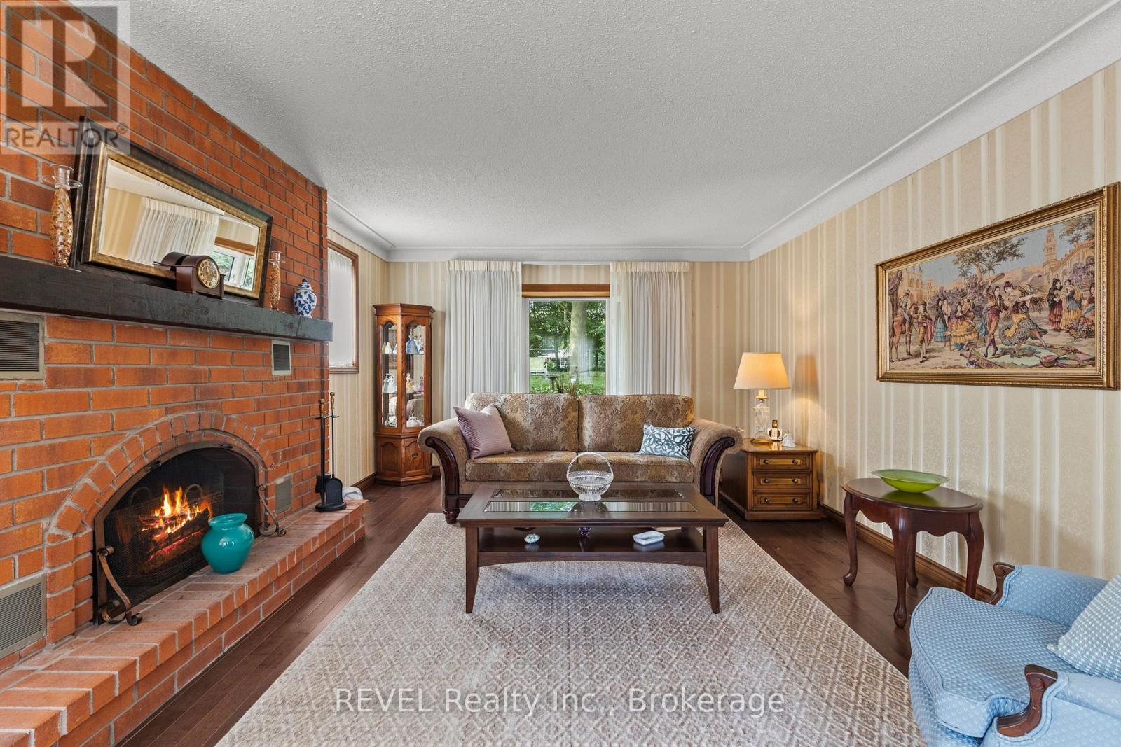 7190 Waterloo Drive, Niagara Falls, Ontario  L2J 1E2 - Photo 9 - X13583938
