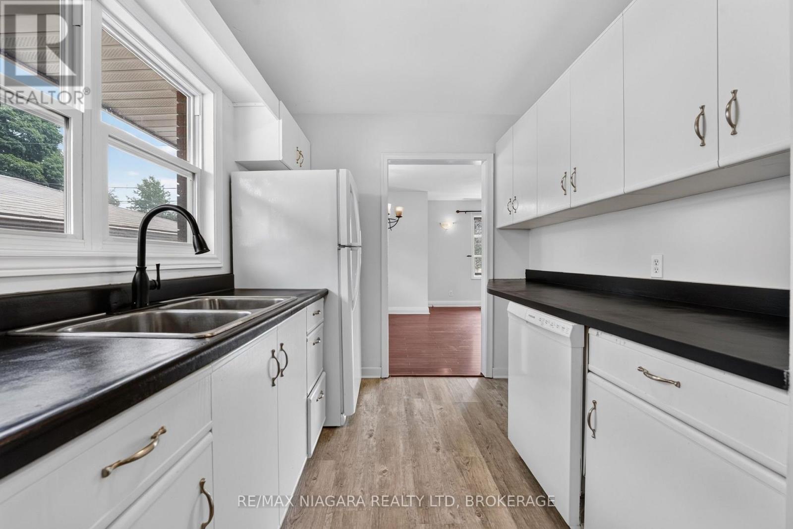 6427 Carlton Avenue, Niagara Falls, Ontario  L2G 5K1 - Photo 19 - X13584184