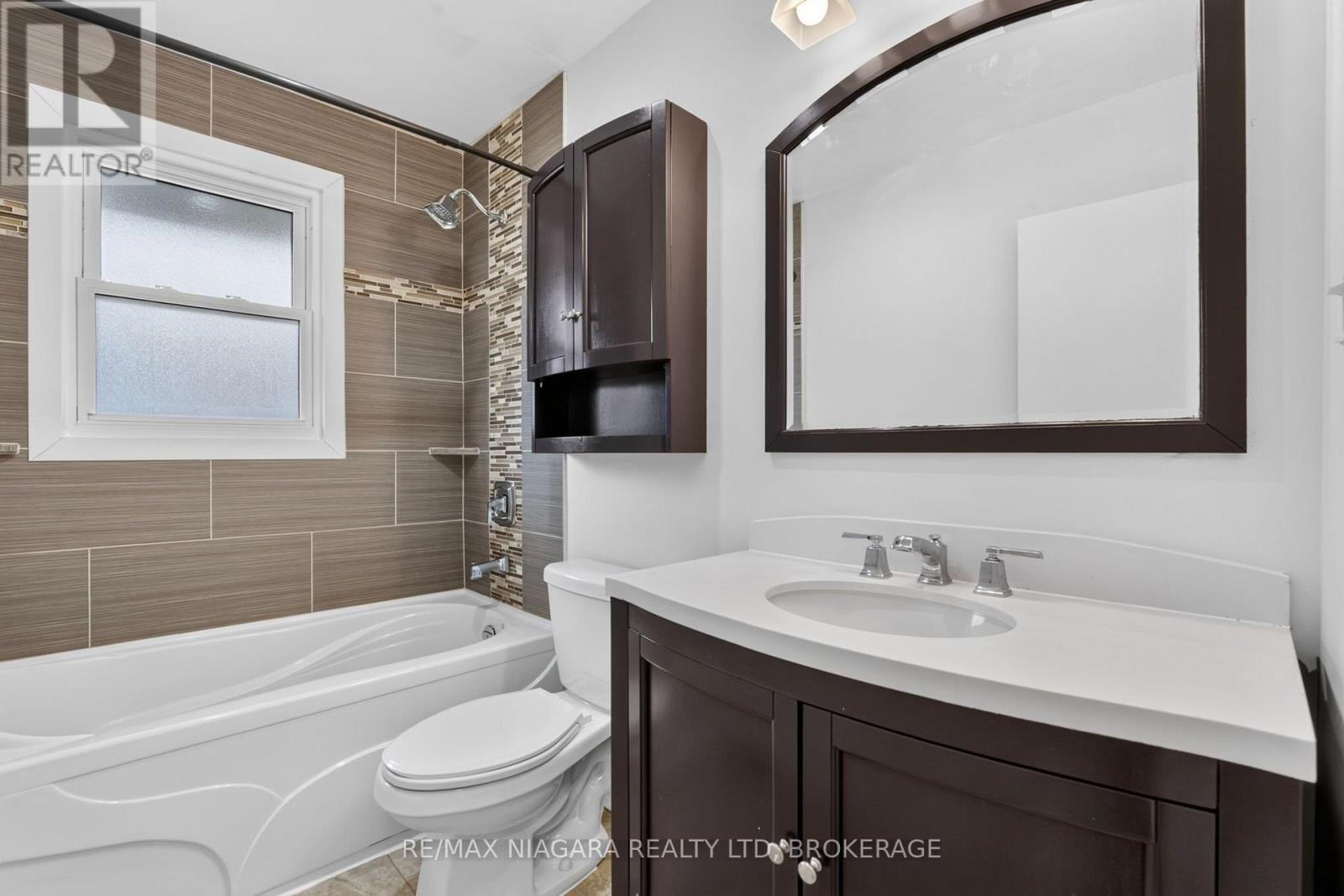 6427 Carlton Avenue, Niagara Falls, Ontario  L2G 5K1 - Photo 26 - X13584184