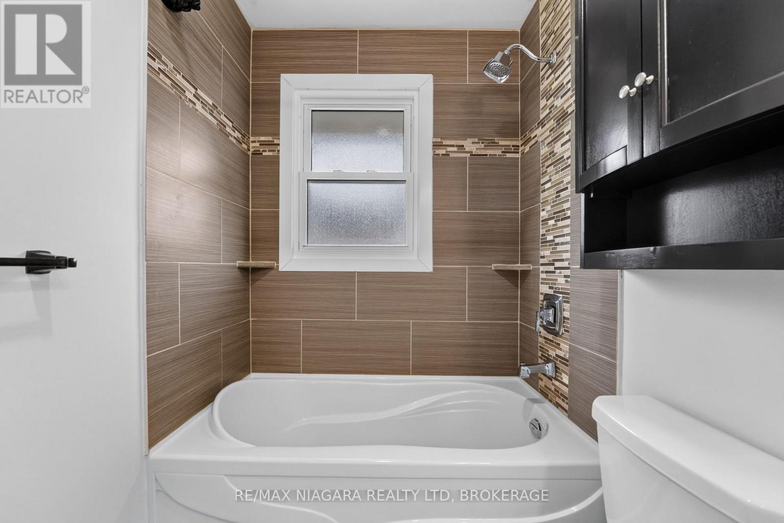 6427 Carlton Avenue, Niagara Falls, Ontario  L2G 5K1 - Photo 27 - X13584184