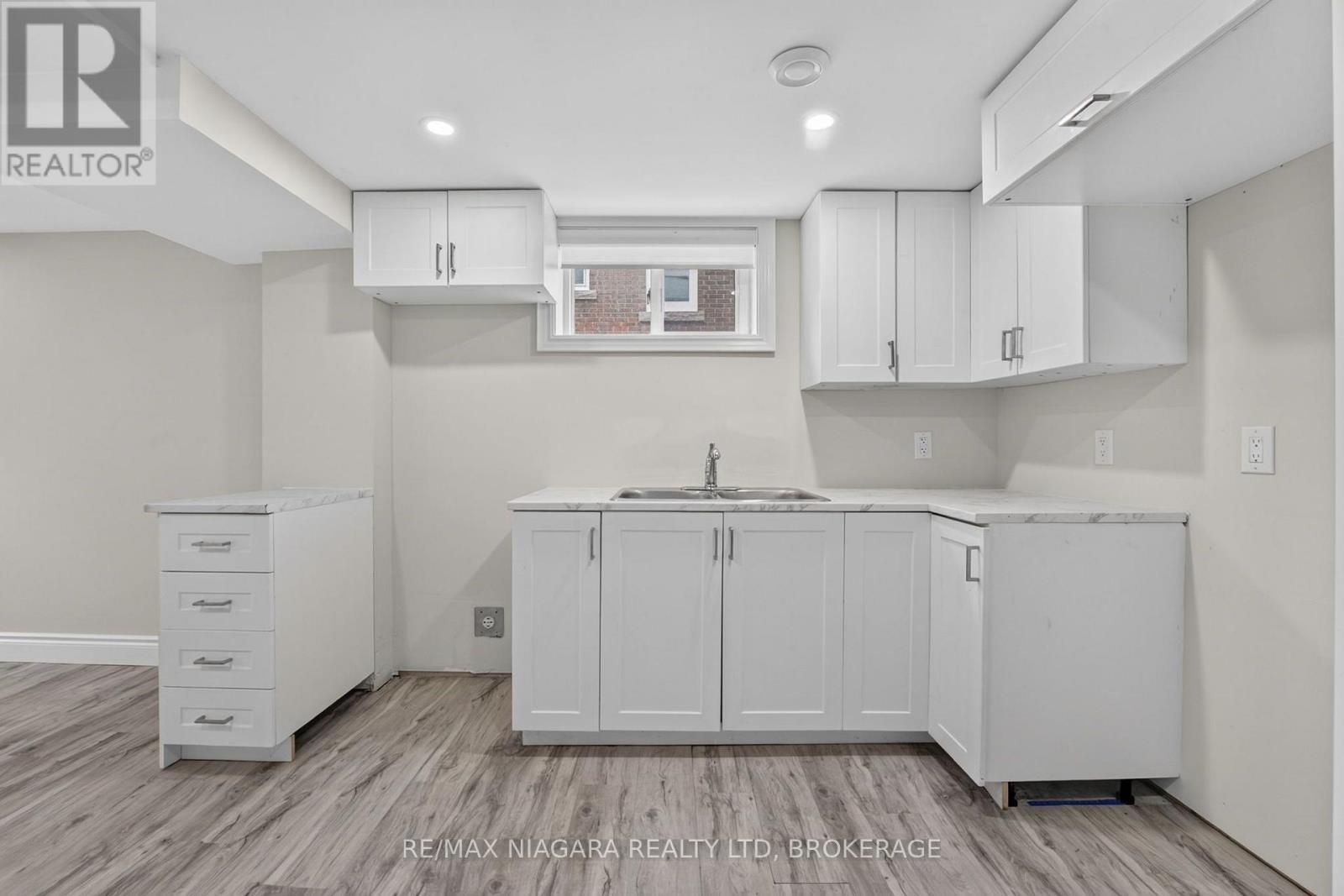 6427 Carlton Avenue, Niagara Falls, Ontario  L2G 5K1 - Photo 32 - X13584184