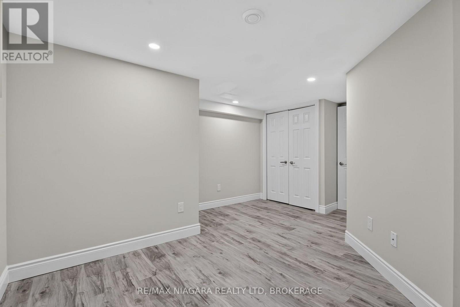 6427 Carlton Avenue, Niagara Falls, Ontario  L2G 5K1 - Photo 40 - X13584184