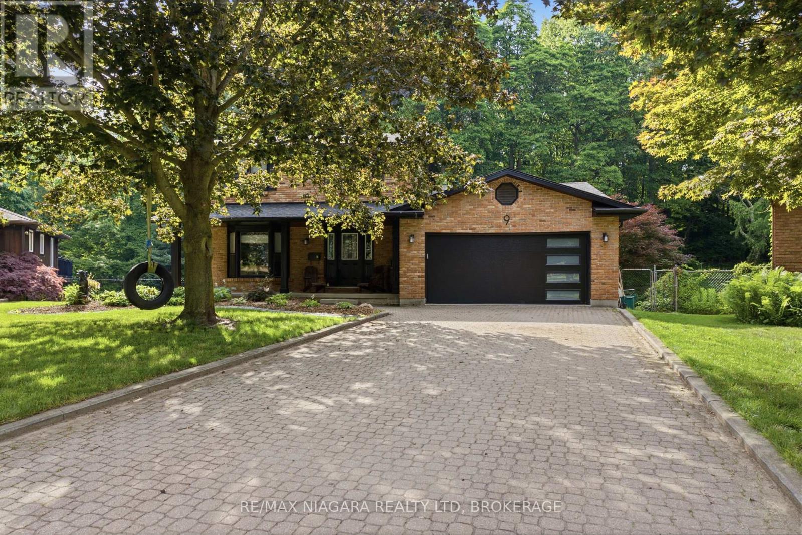 9 BEECHNUT COURT, Pelham, Ontario