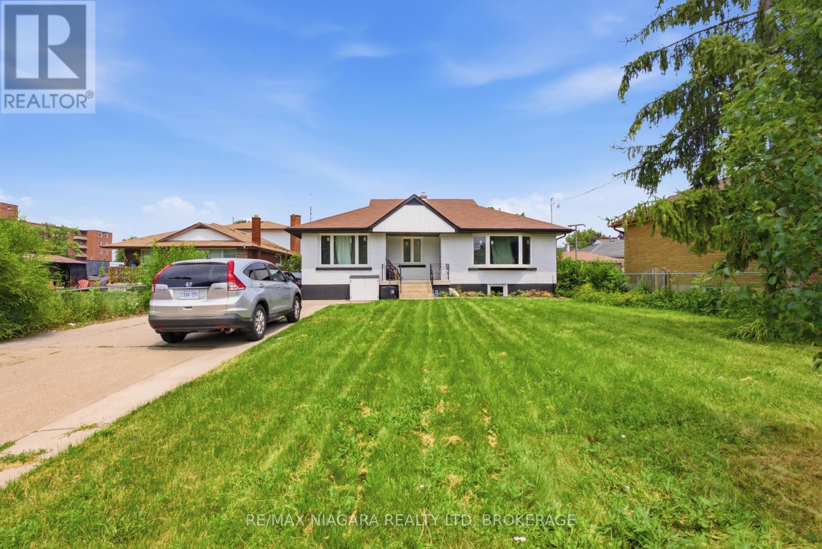 BASEMENT - 250 GRANTHAM AVENUE, St. Catharines, Ontario