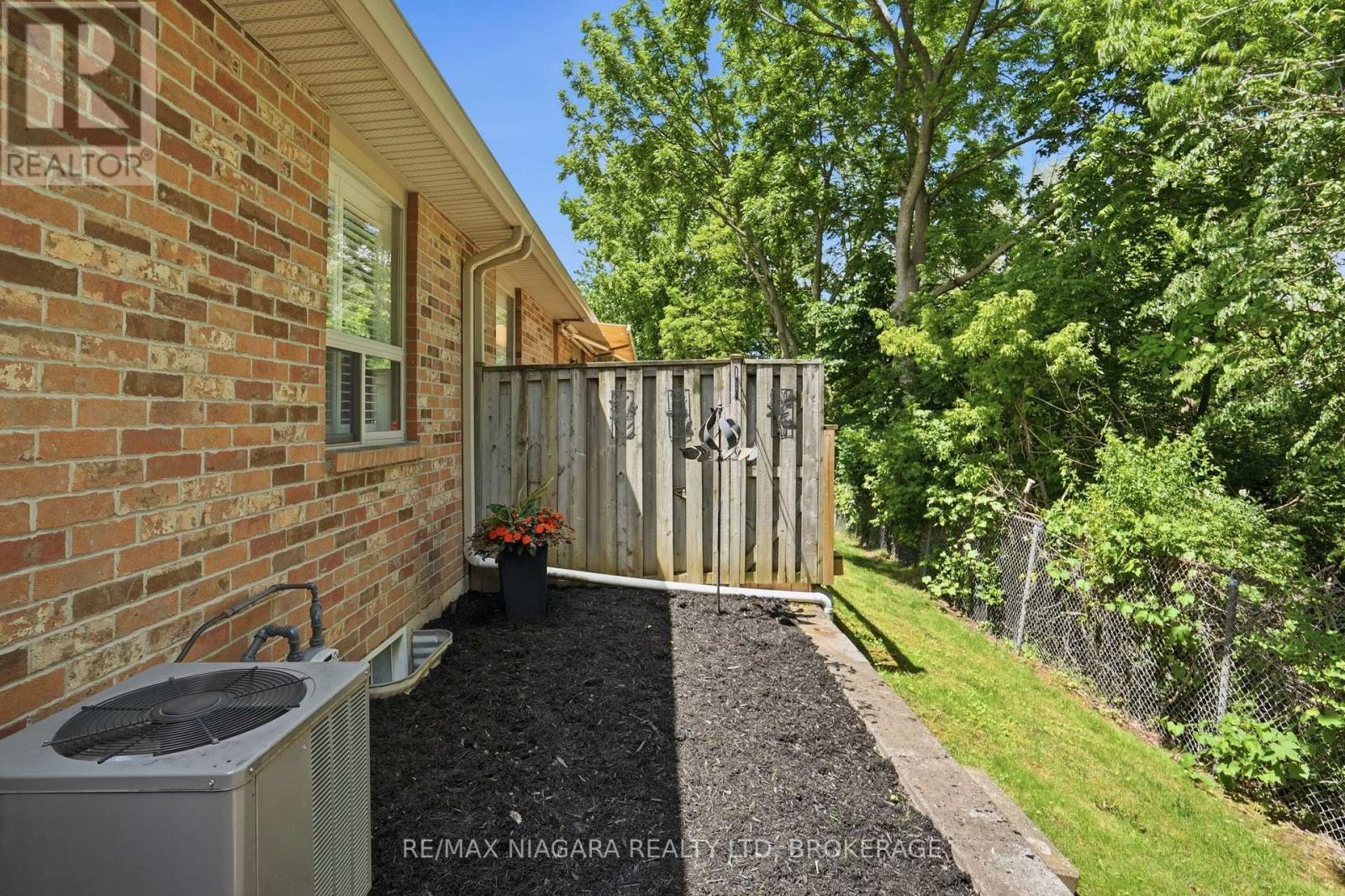 10 - 99 Linwell Road, St. Catharines, Ontario  L2N 1R6 - Photo 39 - X13585858