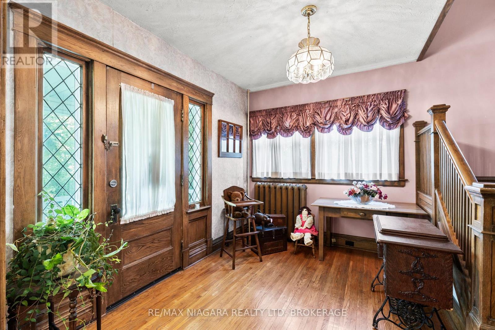 3362 Montrose Road, Fort Erie, Ontario  L3B 5N7 - Photo 5 - X13586102