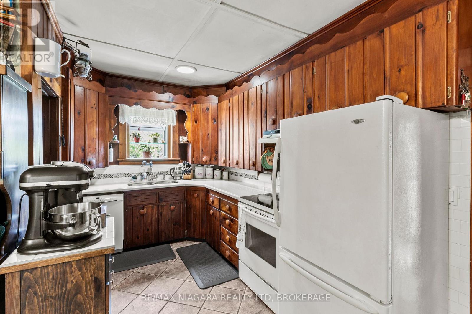 3362 Montrose Road, Fort Erie, Ontario  L3B 5N7 - Photo 14 - X13586110