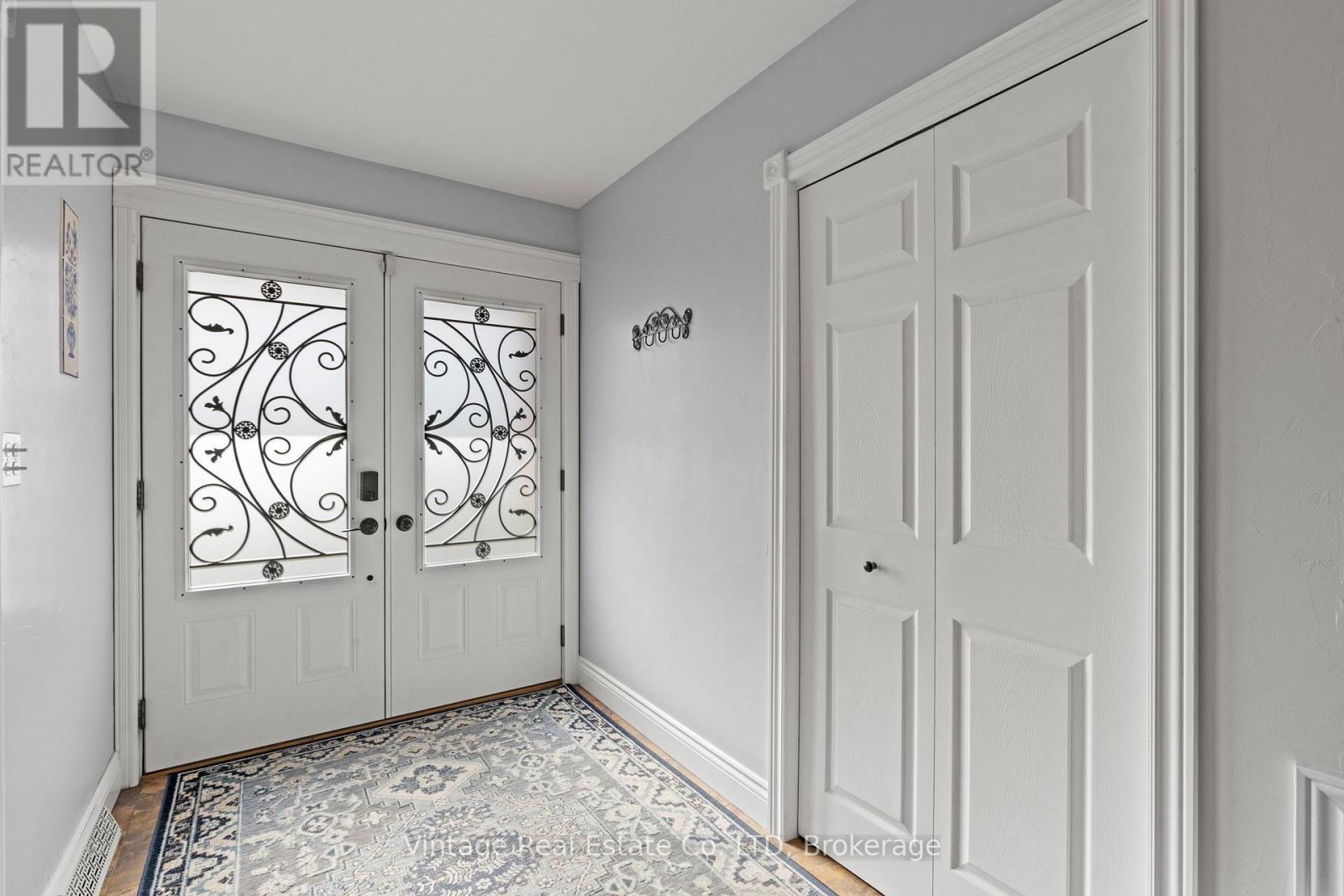 1841 Sunset Lane, St. Catharines, Ontario  L2R 6P9 - Photo 4 - X13586206