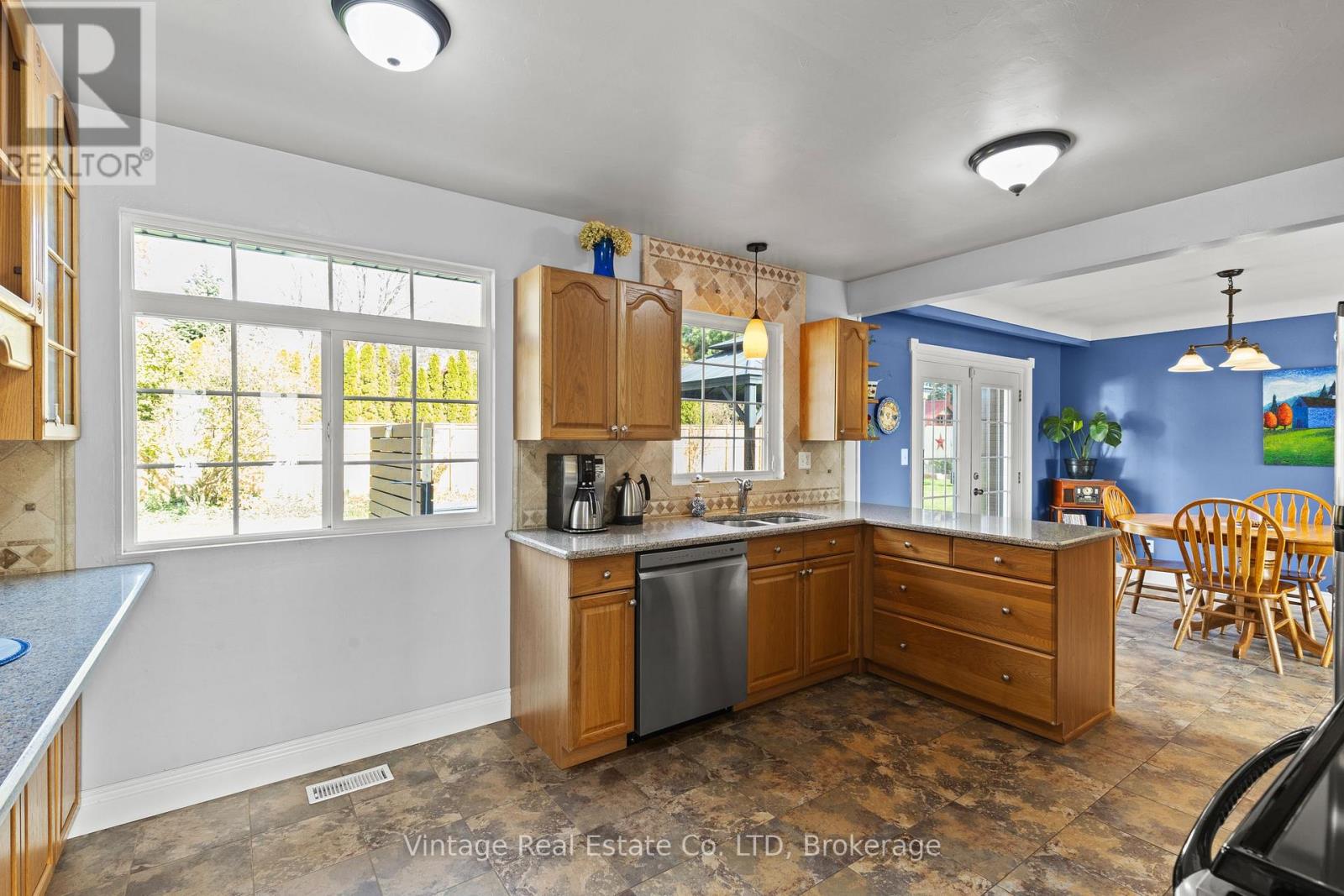 1841 Sunset Lane, St. Catharines, Ontario  L2R 6P9 - Photo 7 - X13586206