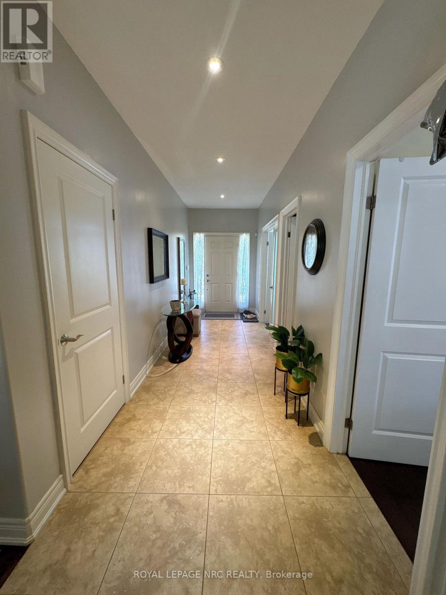 211 First Street Louth, St. Catharines, Ontario  L2W 1C2 - Photo 4 - X13586262