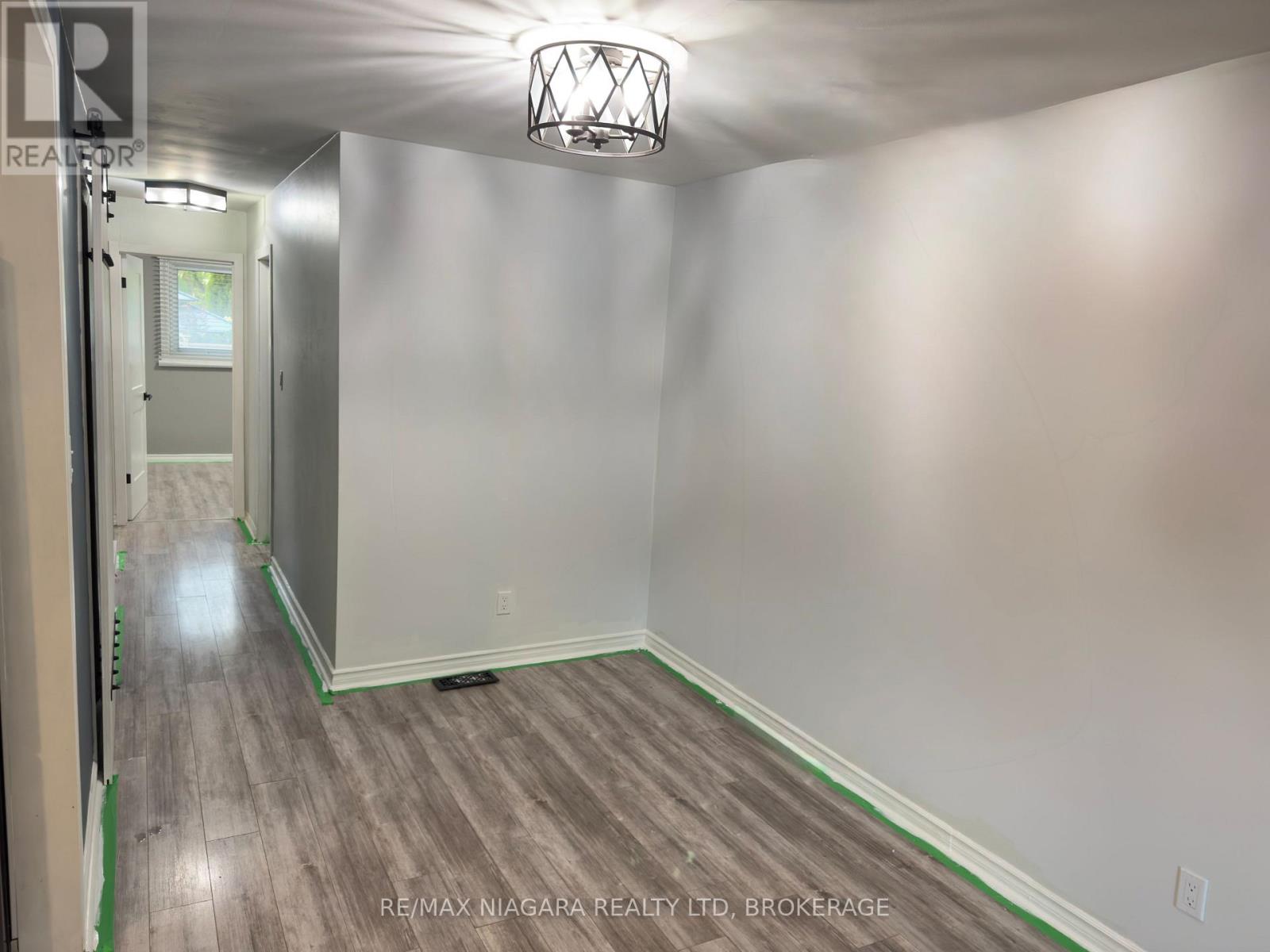 8 Lakehurst Drive, St. Catharines, Ontario  L2N 4C2 - Photo 6 - X13586684