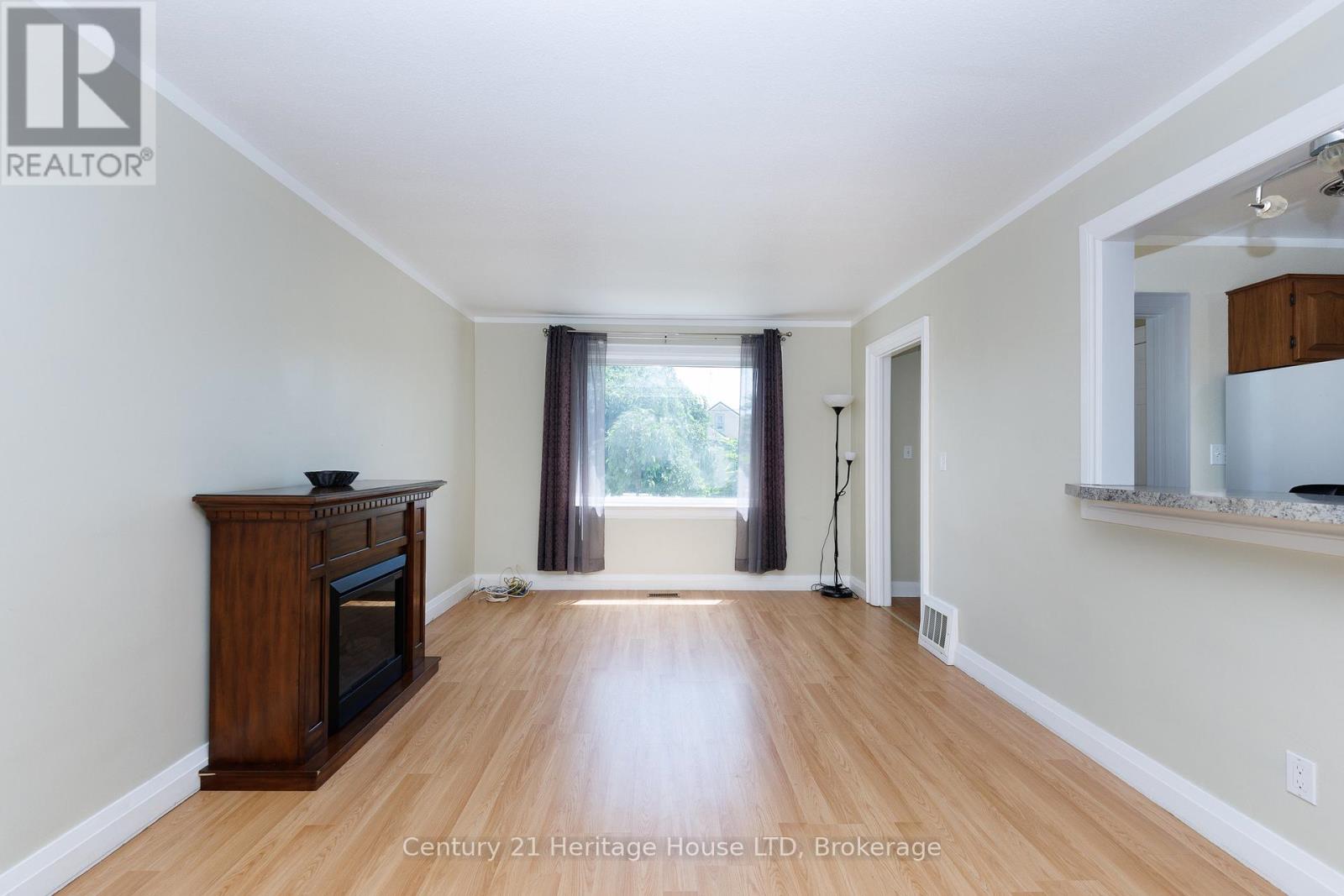 6477 Barker Street, Niagara Falls, Ontario  L2G 1Y6 - Photo 9 - X13586964