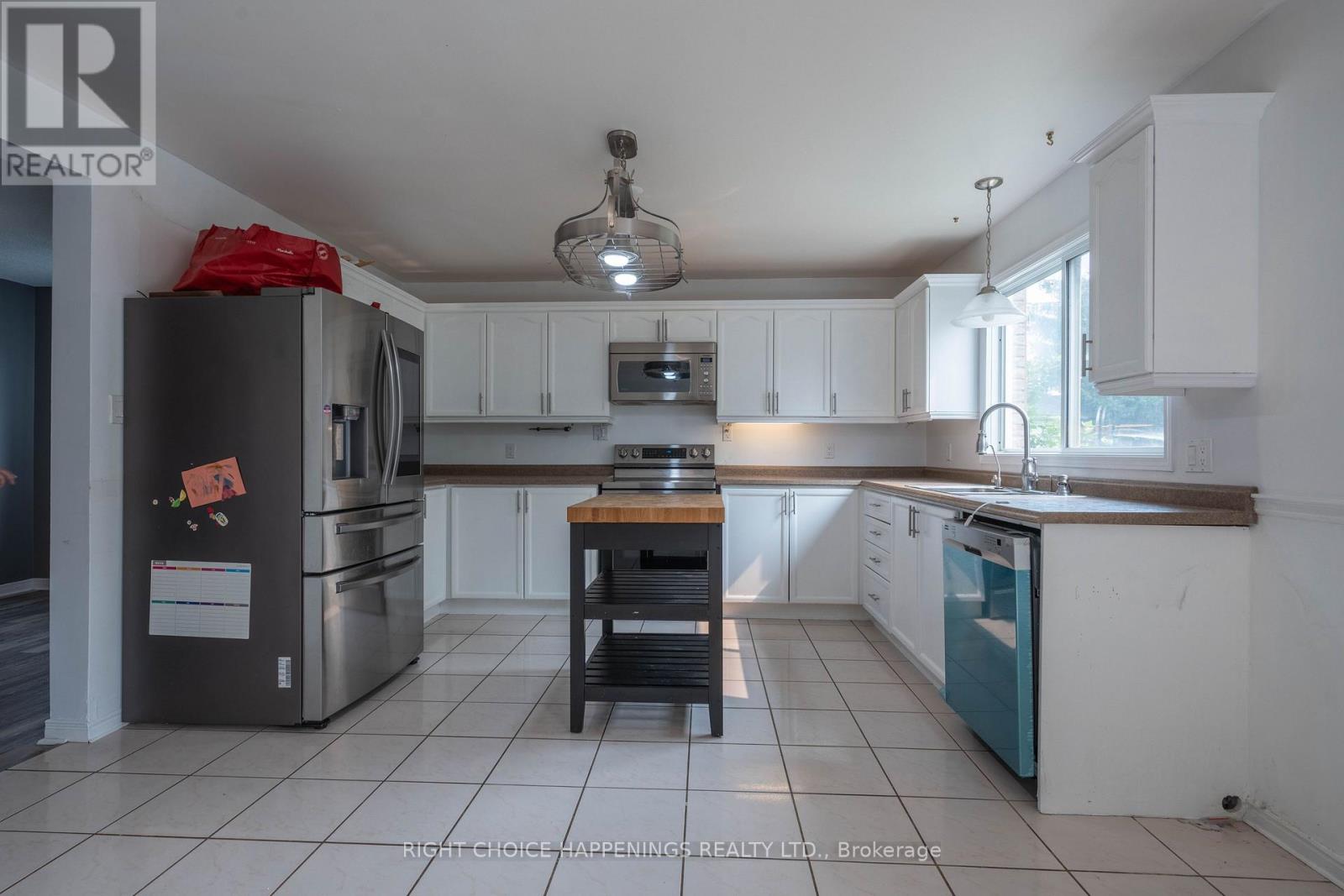 36 Hickory Court, Welland, Ontario  L3C 6S9 - Photo 4 - X13587002