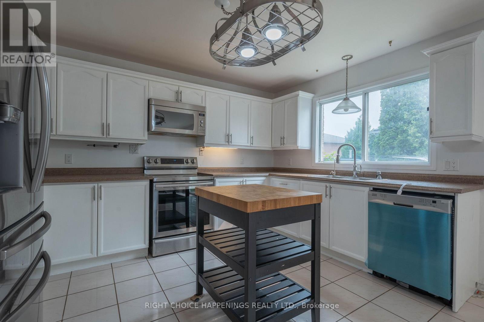 36 Hickory Court, Welland, Ontario  L3C 6S9 - Photo 5 - X13587002