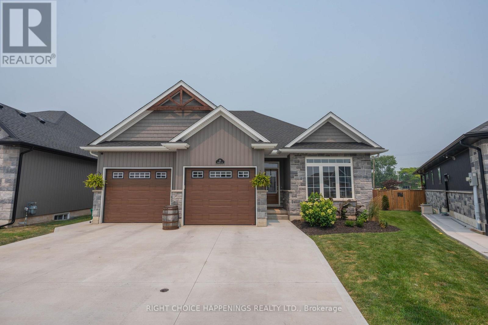 28 HARVARD COURT, Welland, Ontario