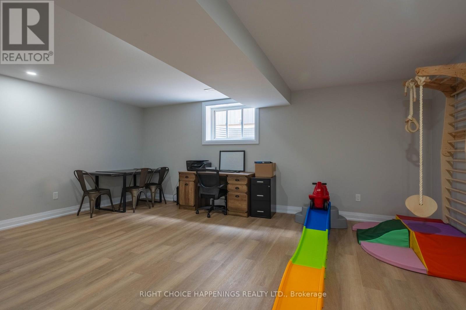 28 Harvard Court, Welland, Ontario  L3B 6E7 - Photo 17 - X13587006