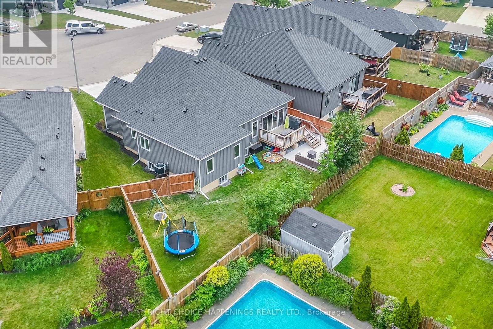 28 Harvard Court, Welland, Ontario  L3B 6E7 - Photo 29 - X13587006