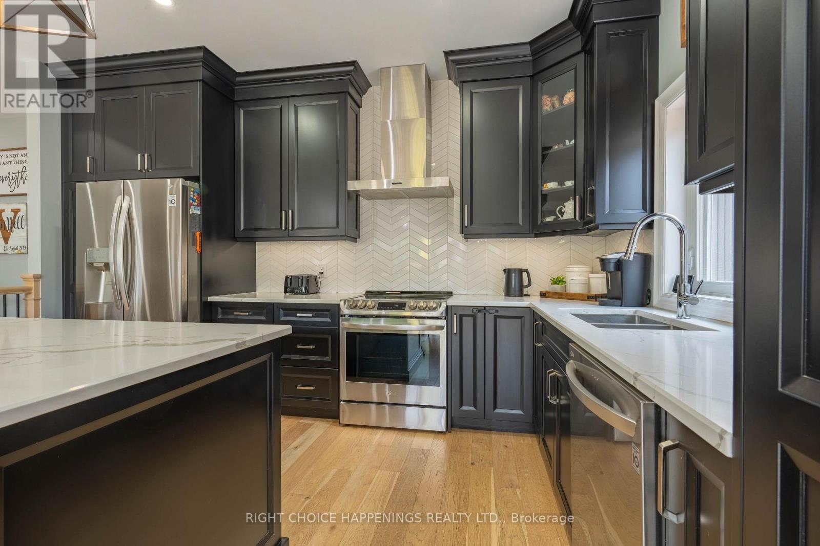28 Harvard Court, Welland, Ontario  L3B 6E7 - Photo 5 - X13587006