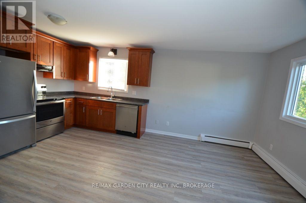 25 Ottawa Street, St. Catharines, Ontario  L2R 1Z1 - Photo 13 - X13587158