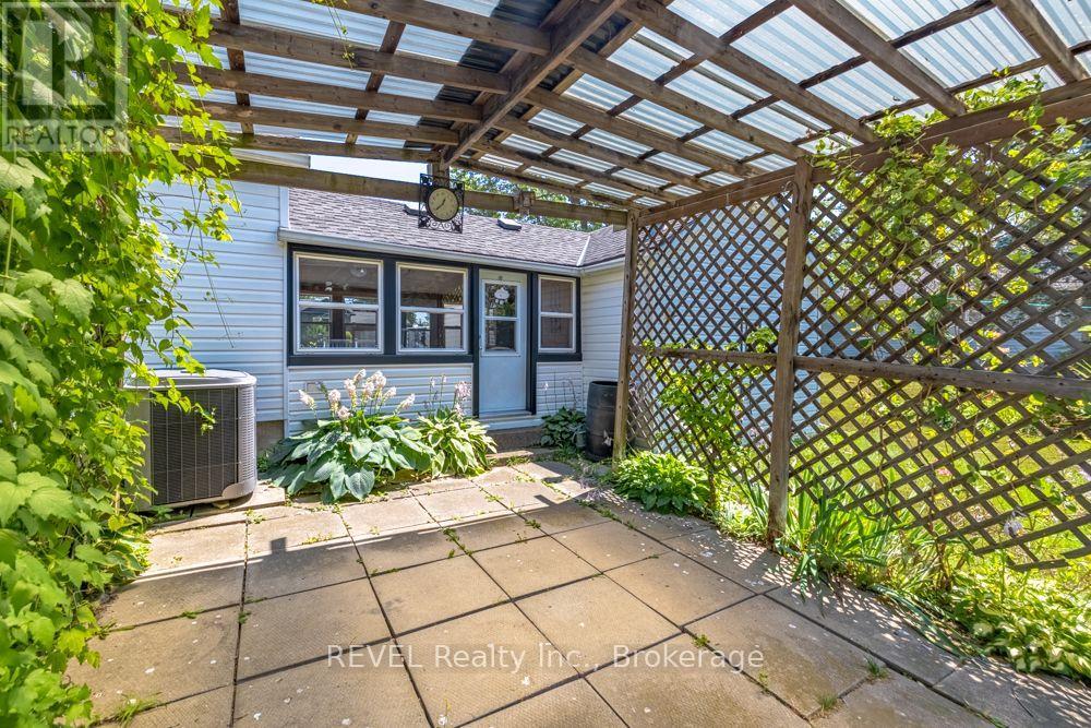 247 Nicolas Road, Fort Erie, Ontario  L0S 1N0 - Photo 25 - X13587438