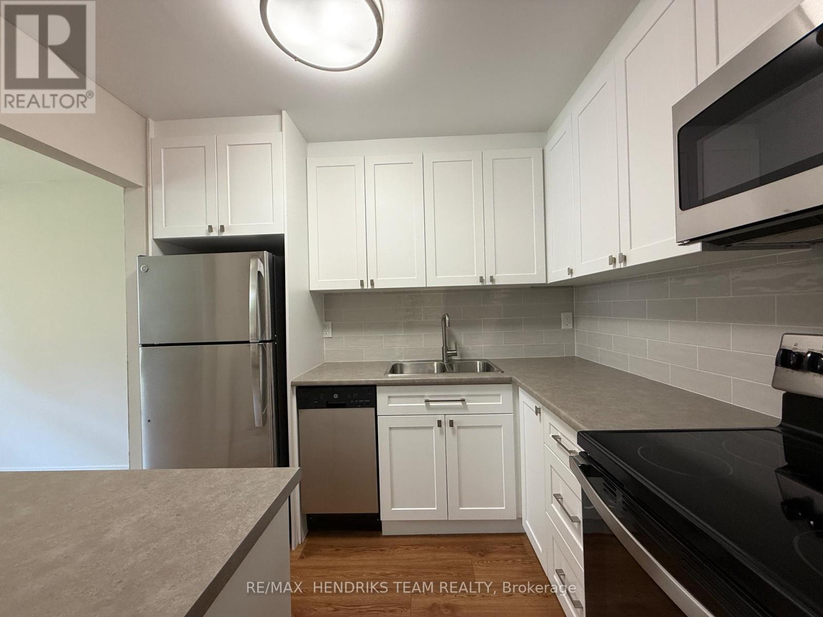 111 - 158 Fitch Street, Welland, Ontario  L3C 4V6 - Photo 2 - X13587496