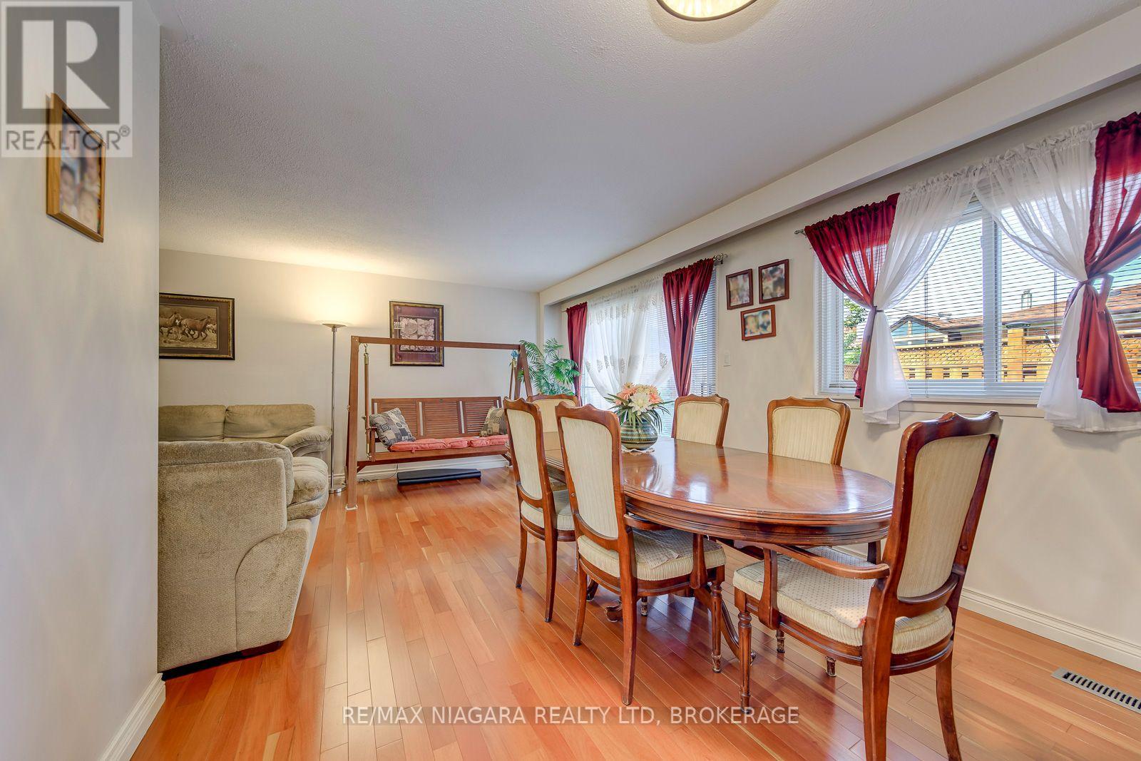 3778 Corliss Crescent, Mississauga, Ontario  L4T 2Z5 - Photo 10 - W13587826