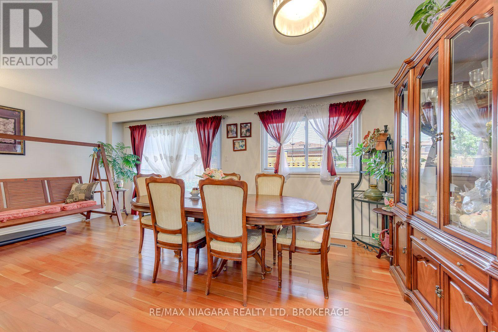 3778 Corliss Crescent, Mississauga, Ontario  L4T 2Z5 - Photo 11 - W13587826