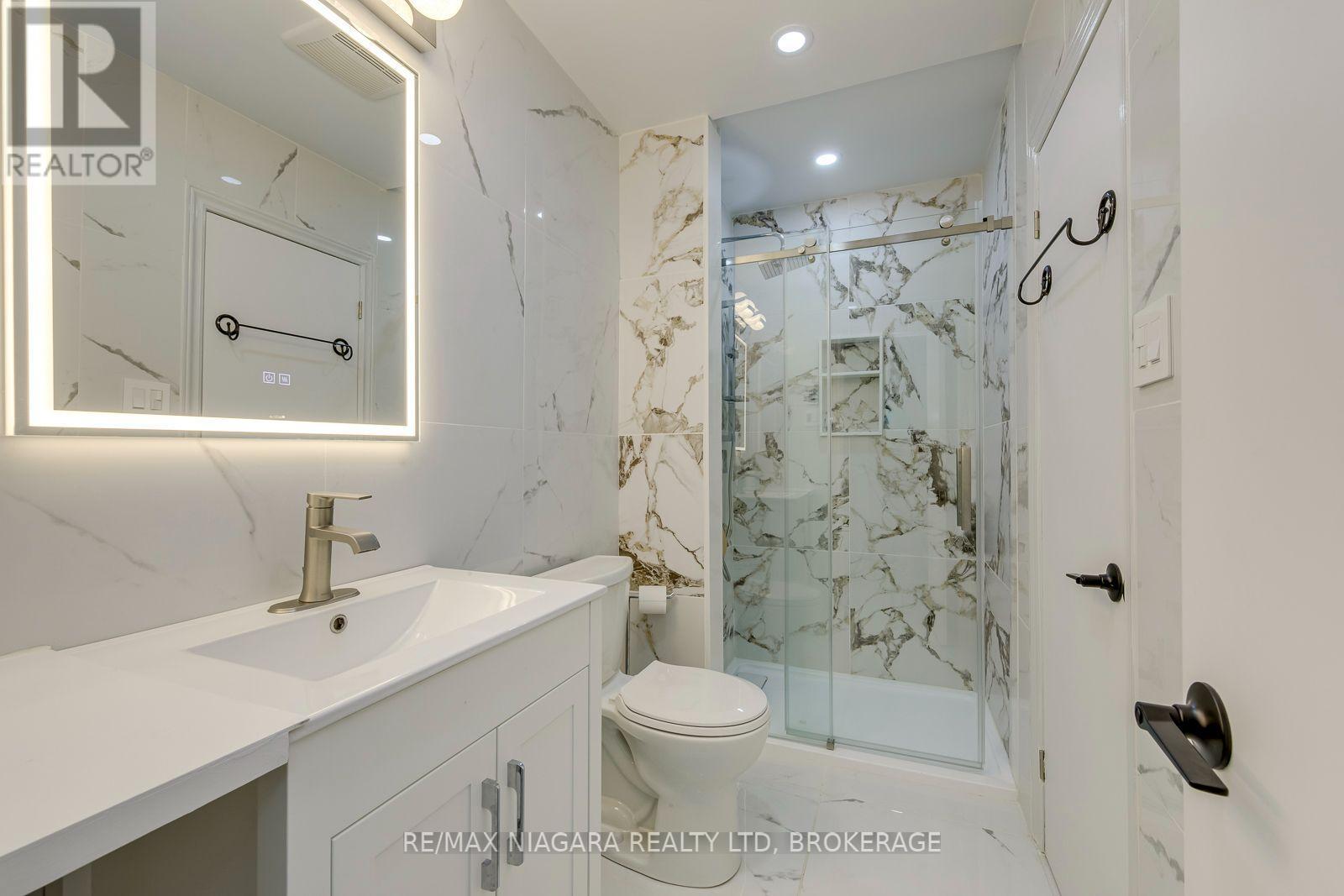 3778 Corliss Crescent, Mississauga, Ontario  L4T 2Z5 - Photo 19 - W13587826