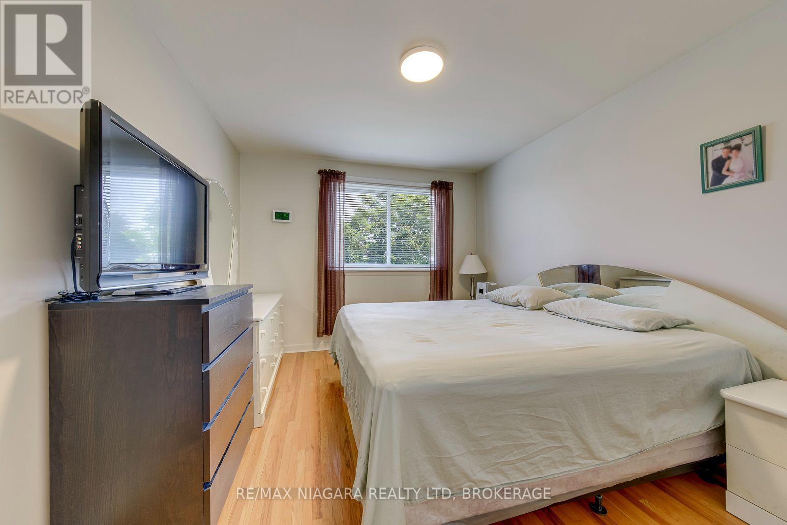 3778 Corliss Crescent, Mississauga, Ontario  L4T 2Z5 - Photo 23 - W13587826