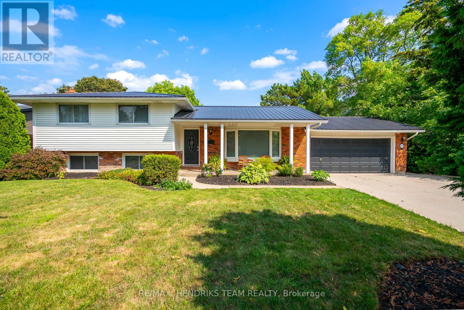 6 GARRISON VILLAGE DRIVE, Niagara-on-the-Lake, Ontario