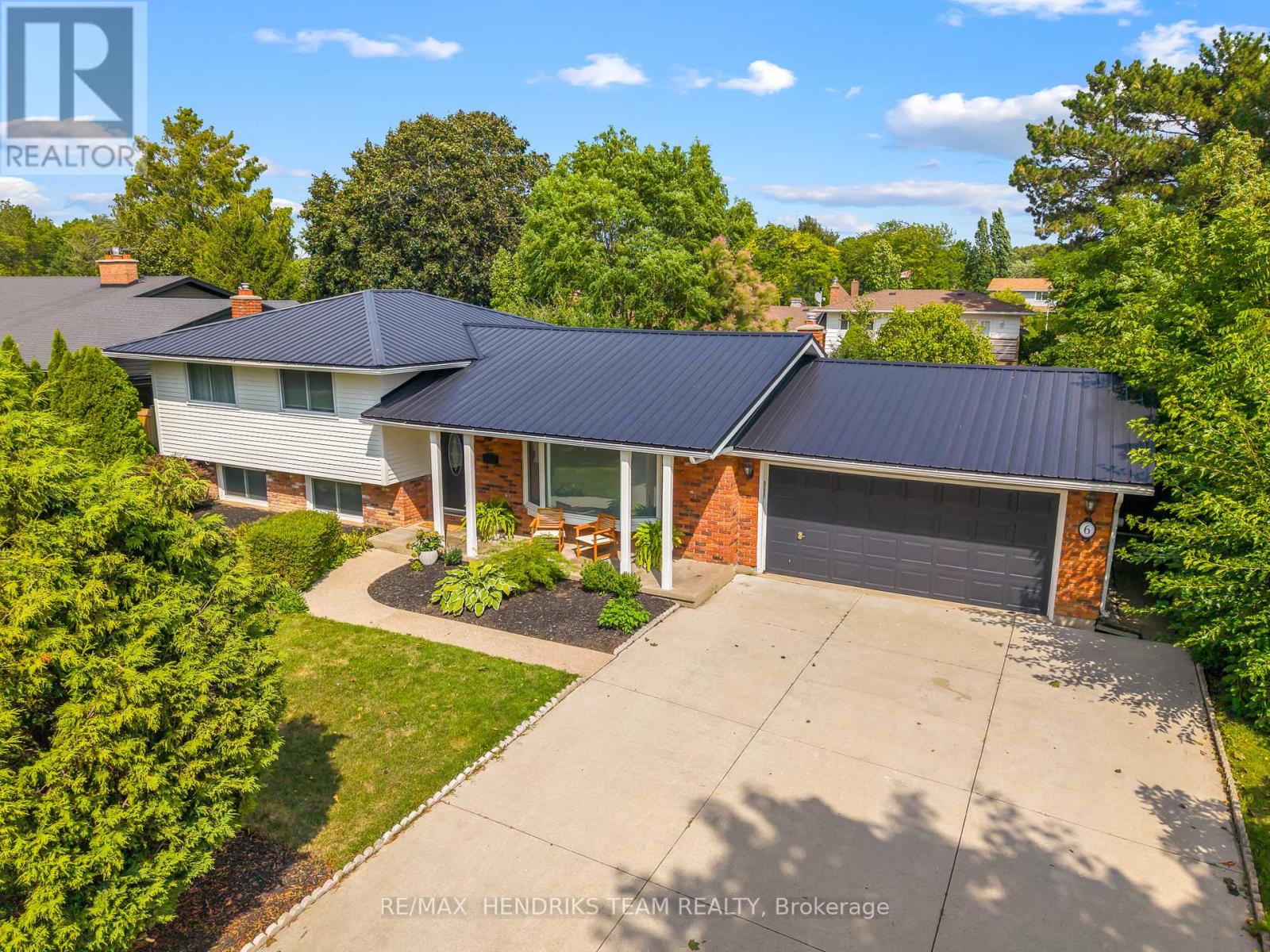 6 Garrison Village Drive, Niagara-On-The-Lake, Ontario  L0S 1J0 - Photo 2 - X13587876