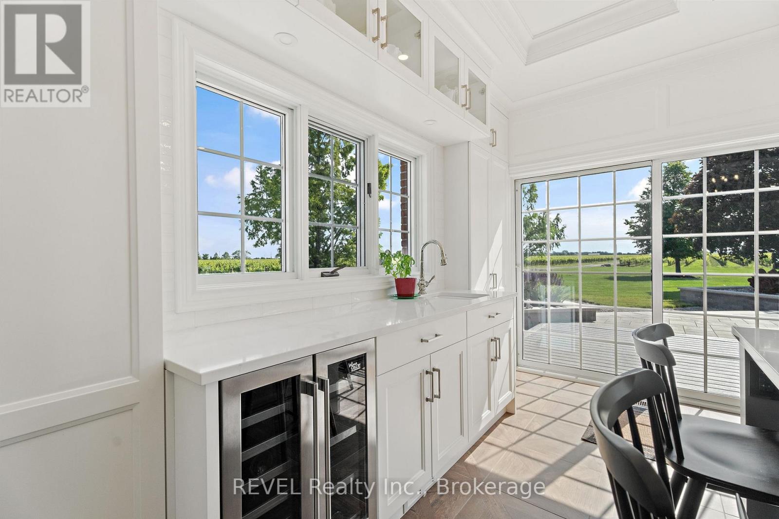 1275 Four Mile Creek Road, Niagara-On-The-Lake, Ontario  L0S 1J0 - Photo 15 - X13587942