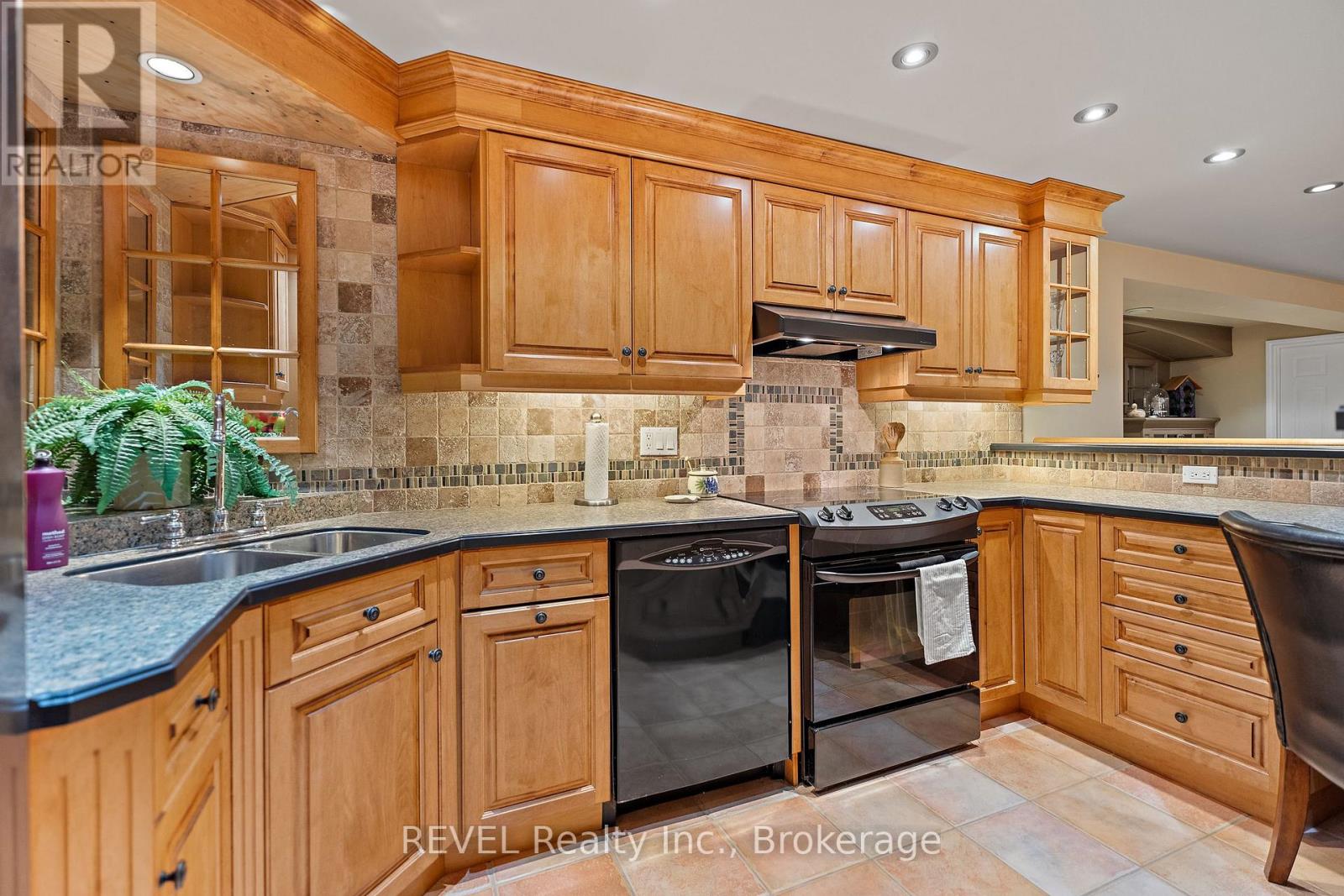 1275 Four Mile Creek Road, Niagara-On-The-Lake, Ontario  L0S 1J0 - Photo 34 - X13587942