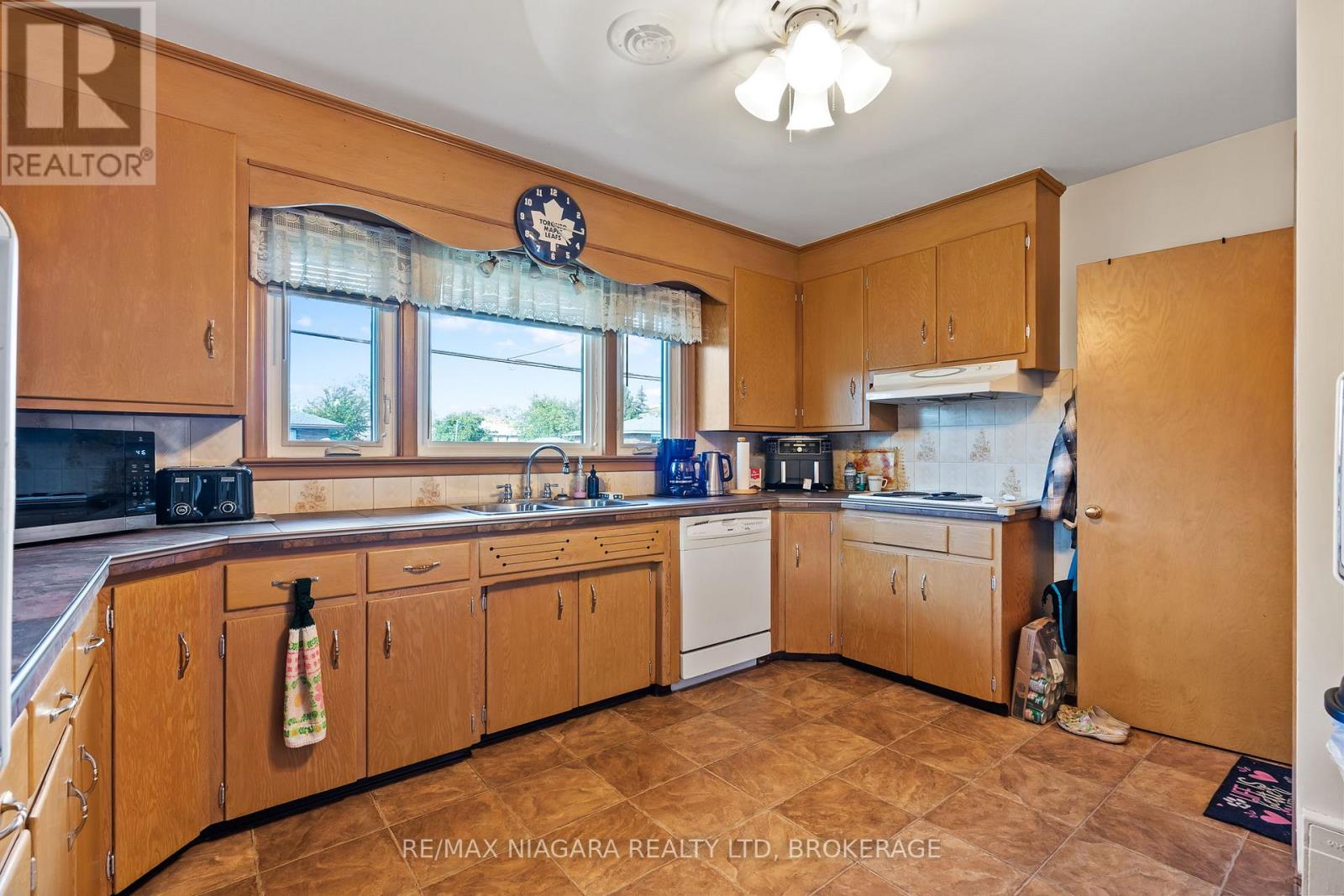 419 Steele Street, Port Colborne, Ontario  L3K 4Y1 - Photo 13 - X13589084