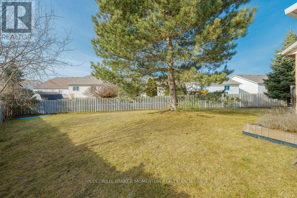 43 Silvercrest Court, Thorold, Ontario  L2V 5B4 - Photo 36 - X13589350