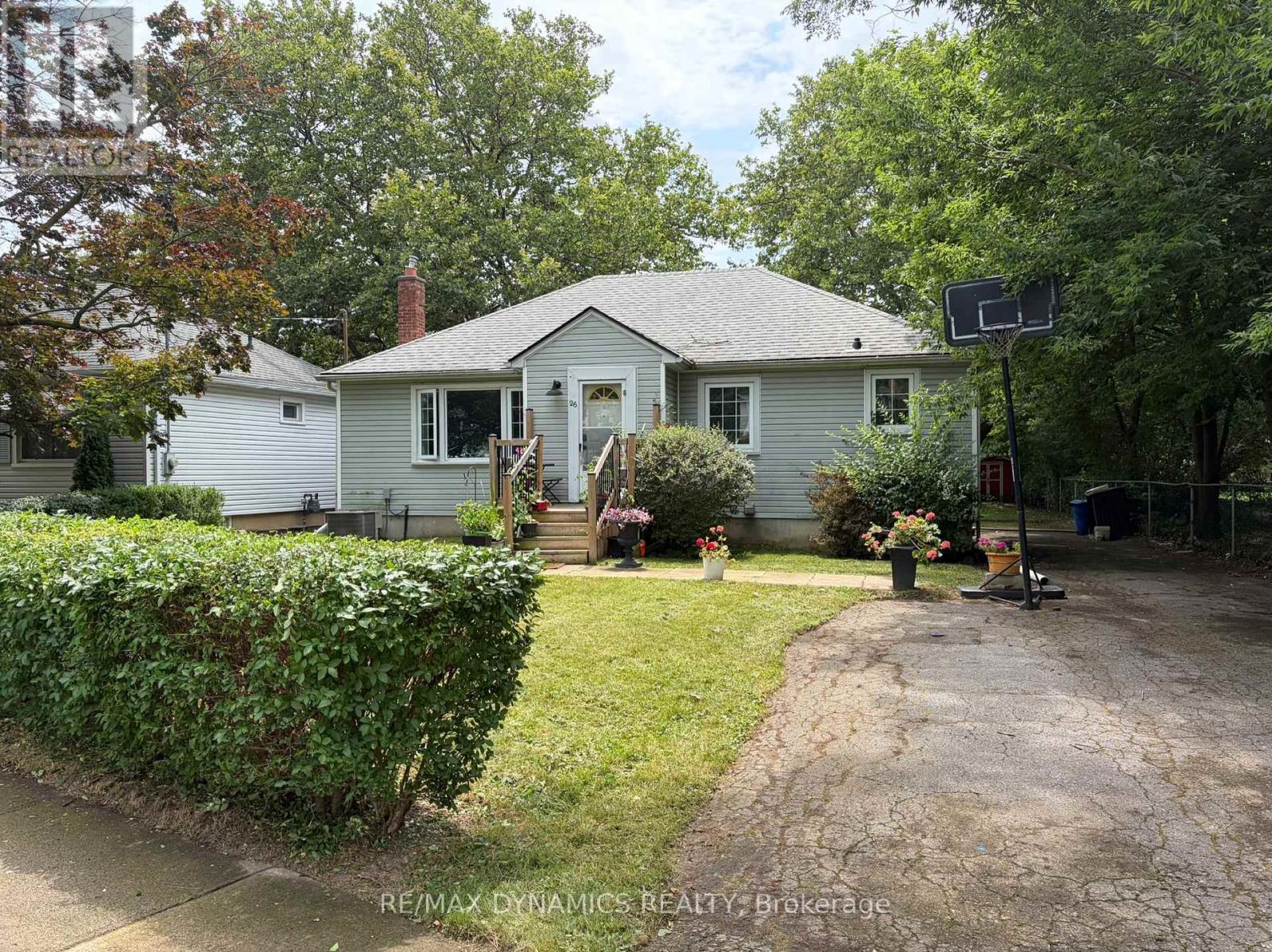 26 BEAMER AVENUE, St. Catharines, Ontario
