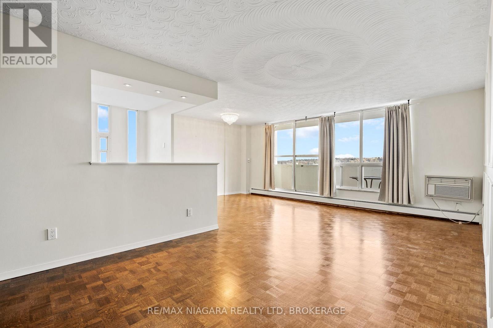1003 - 35 Towering Heights Boulevard, St. Catharines, Ontario  L2T 3G8 - Photo 12 - X13590118