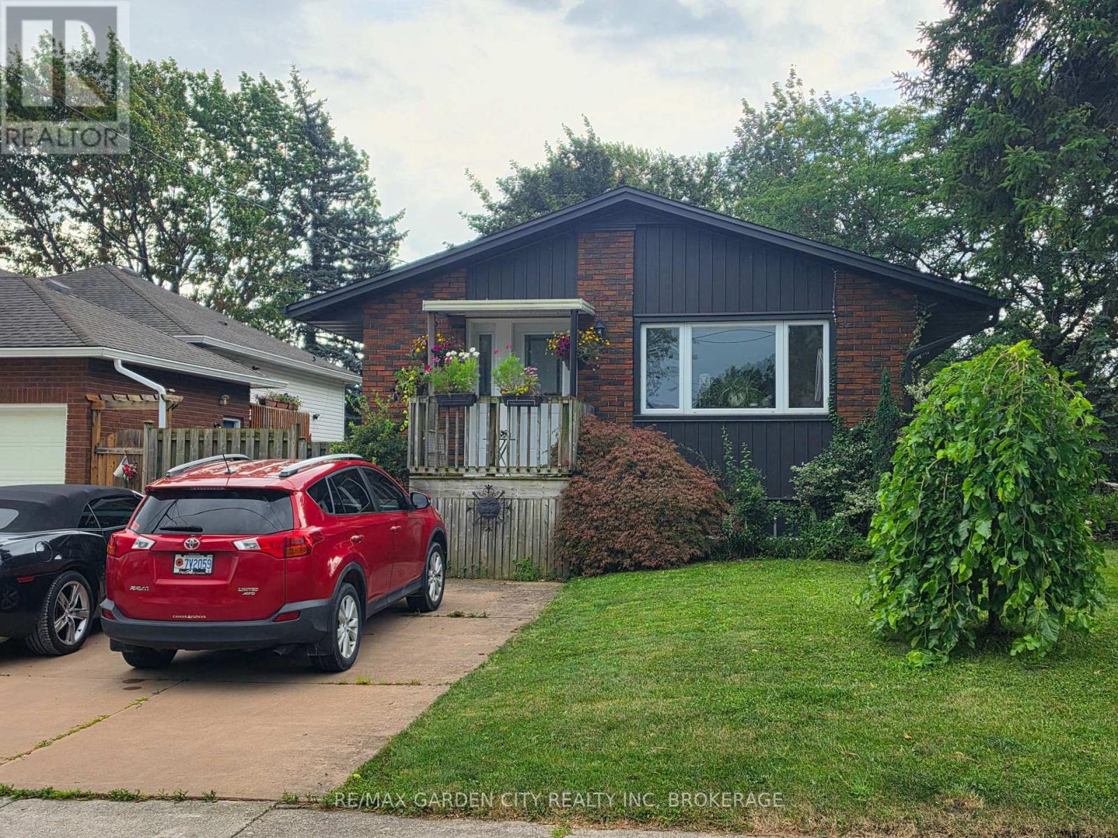 49 URSULA AVENUE, St. Catharines, Ontario