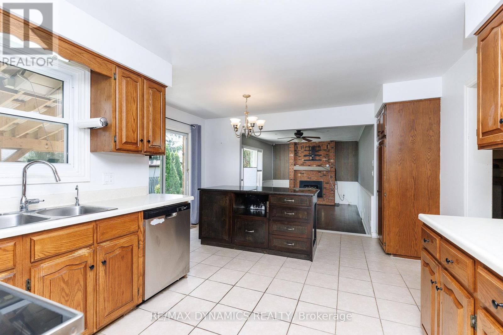 7362 Woodgate Street, Niagara Falls, Ontario  L2J 3Z6 - Photo 8 - X13591572