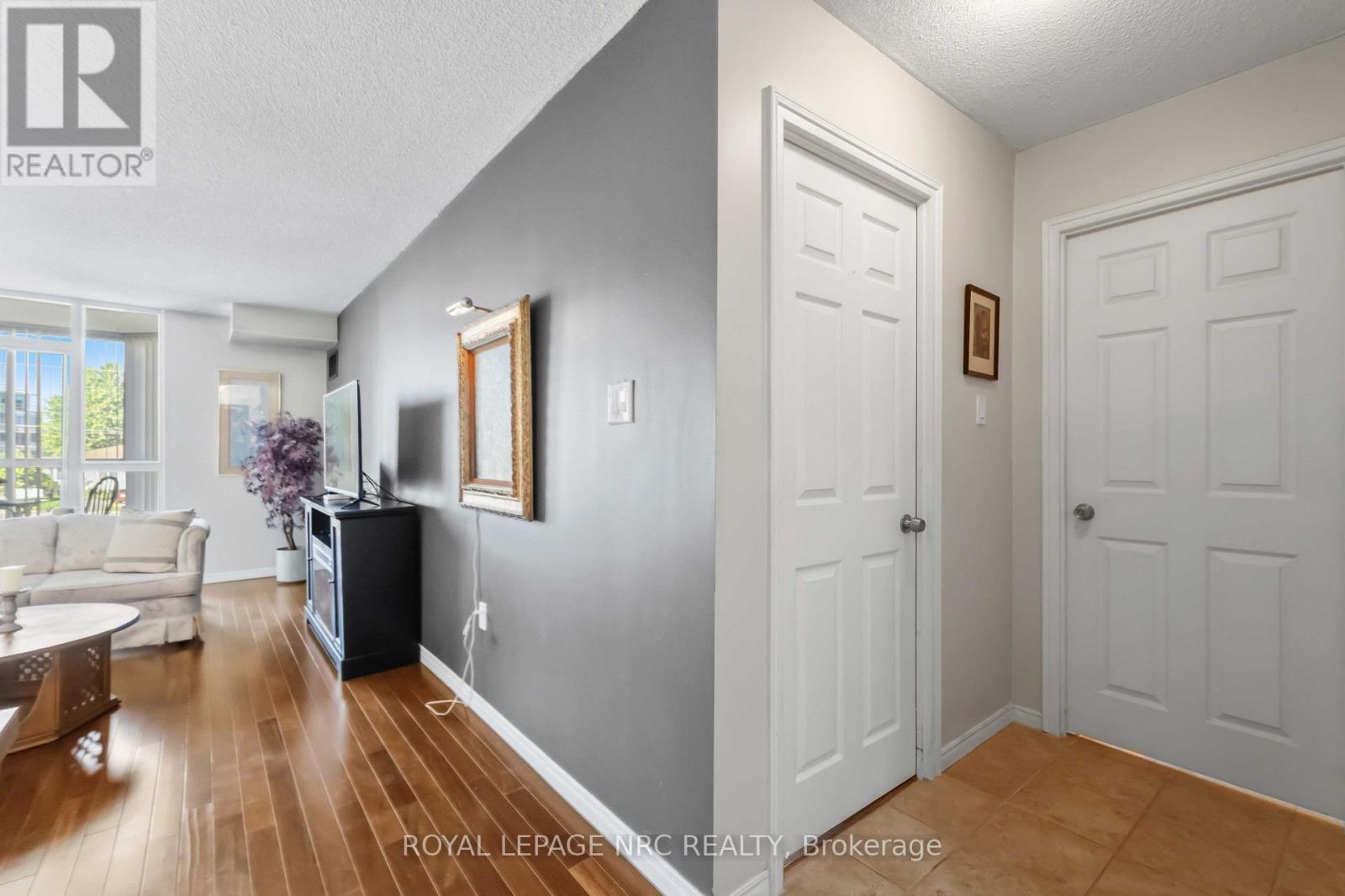 210 - 162 Martindale Road, St. Catharines, Ontario  L2S 3S4 - Photo 9 - X13591578