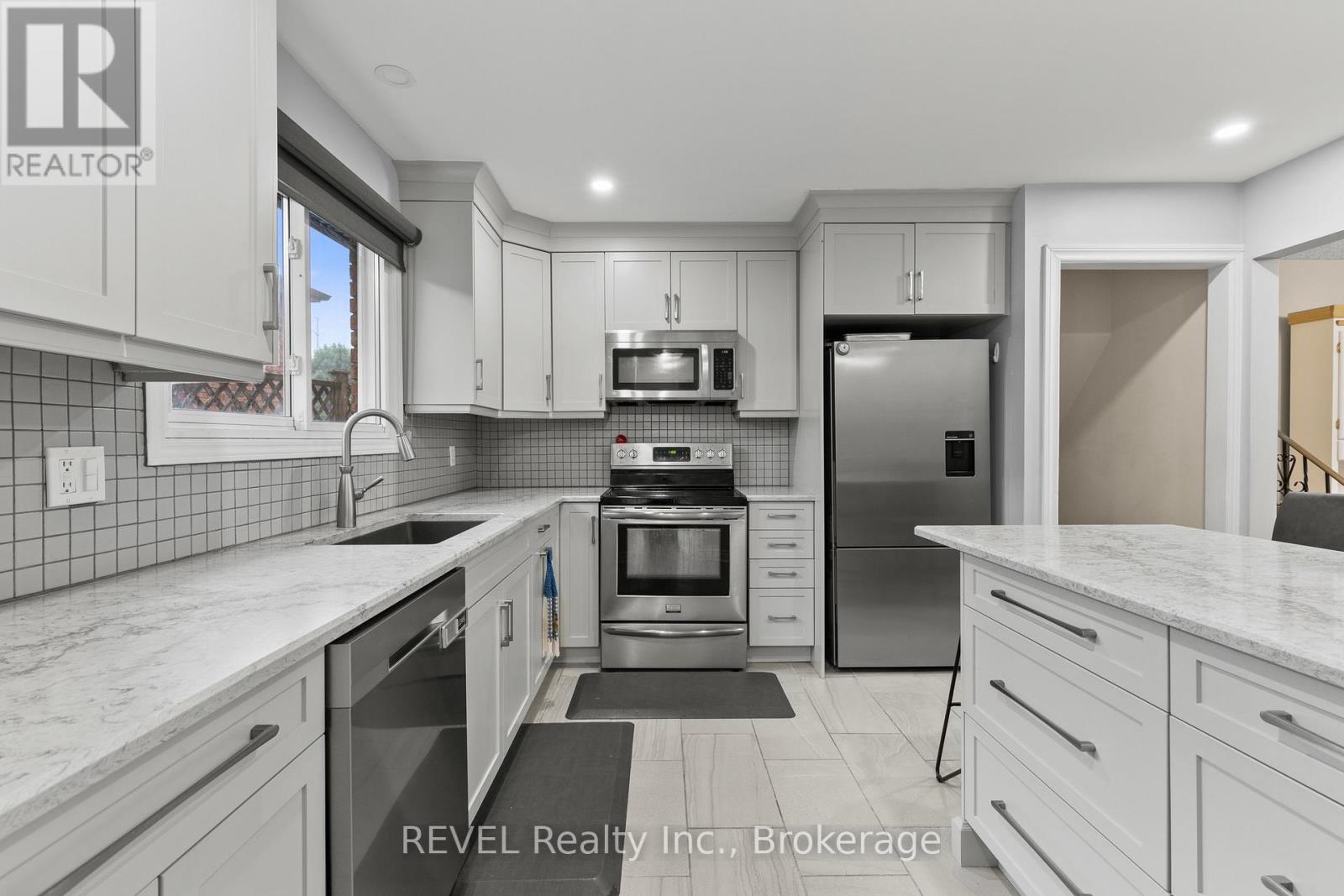 7782 Badger Road, Niagara Falls, Ontario  L2H 2J5 - Photo 10 - X13591600