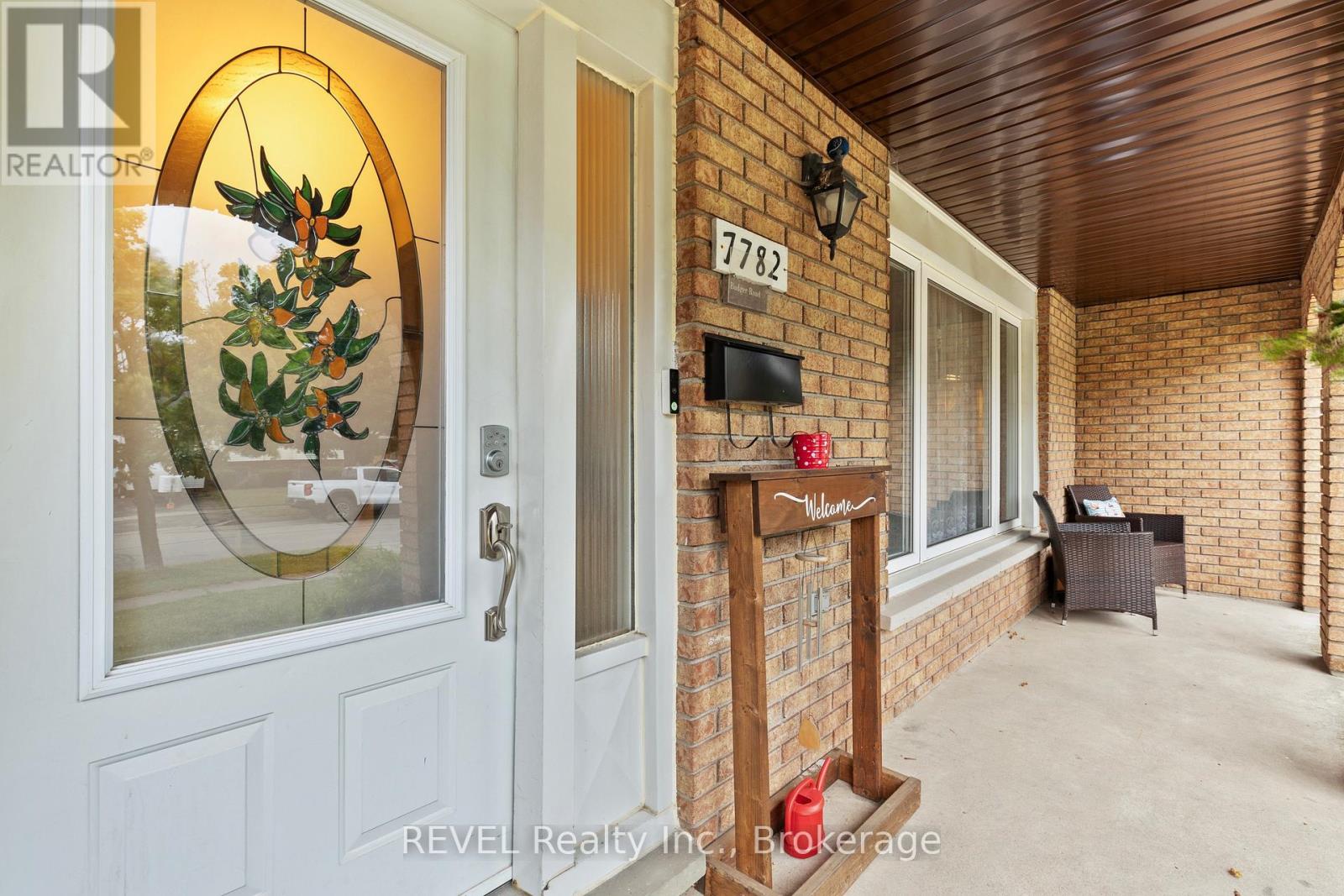 7782 Badger Road, Niagara Falls, Ontario  L2H 2J5 - Photo 4 - X13591600