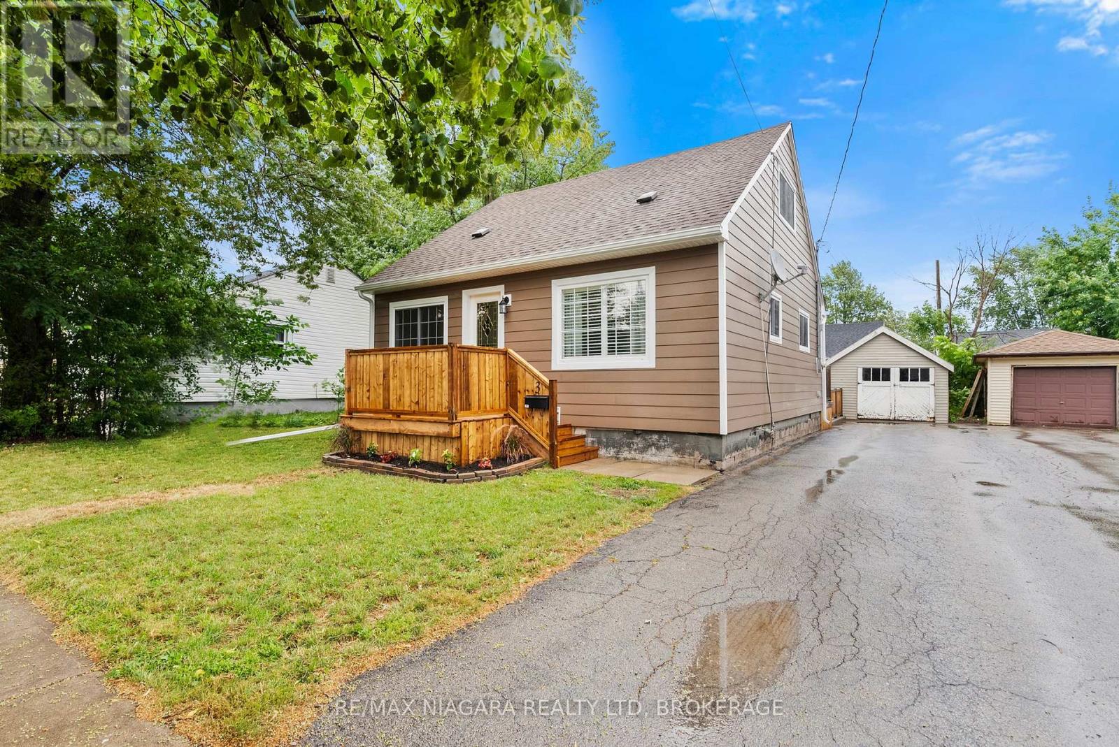 3 OSBORNE STREET, Fort Erie, Ontario